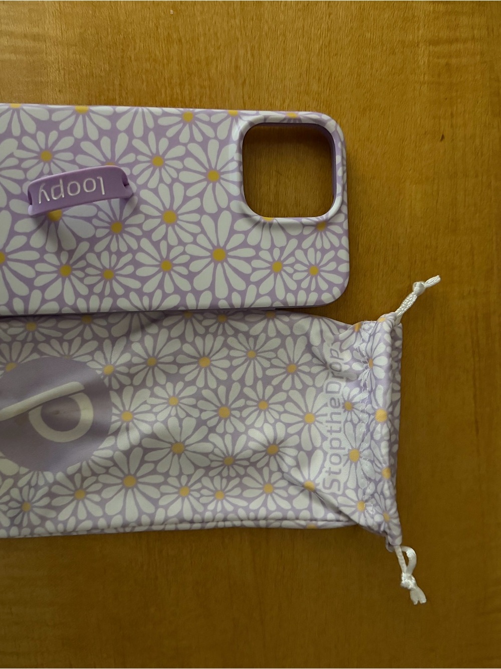 Loopy Case Lavender Daisy Phone Case with Matching Lavender Pouch